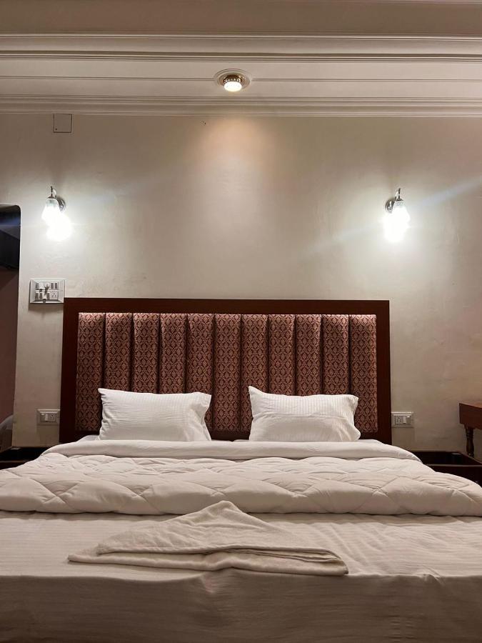Aavaa Shanti Niwas Varanasi Exterior photo